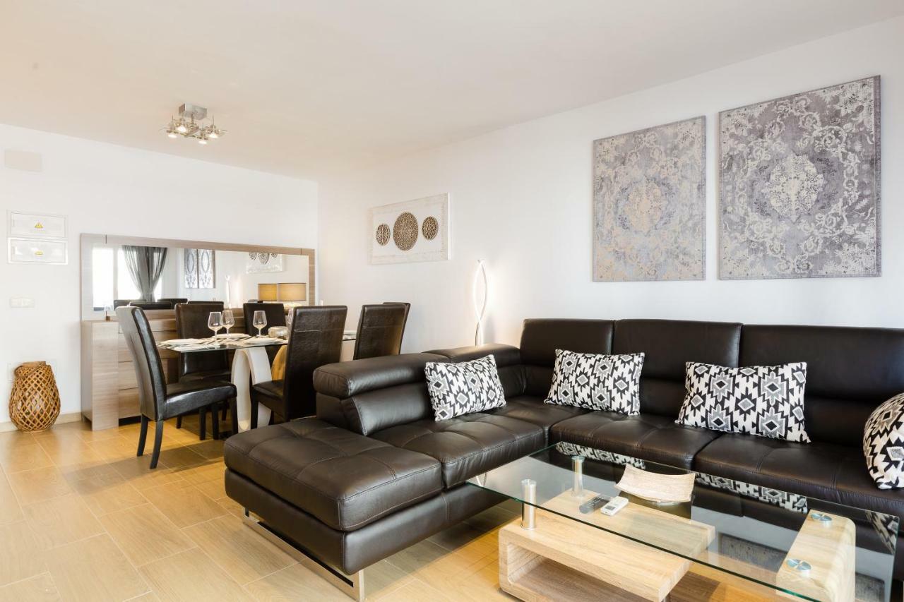 Picasso Daisy Daire Fuengirola Dış mekan fotoğraf